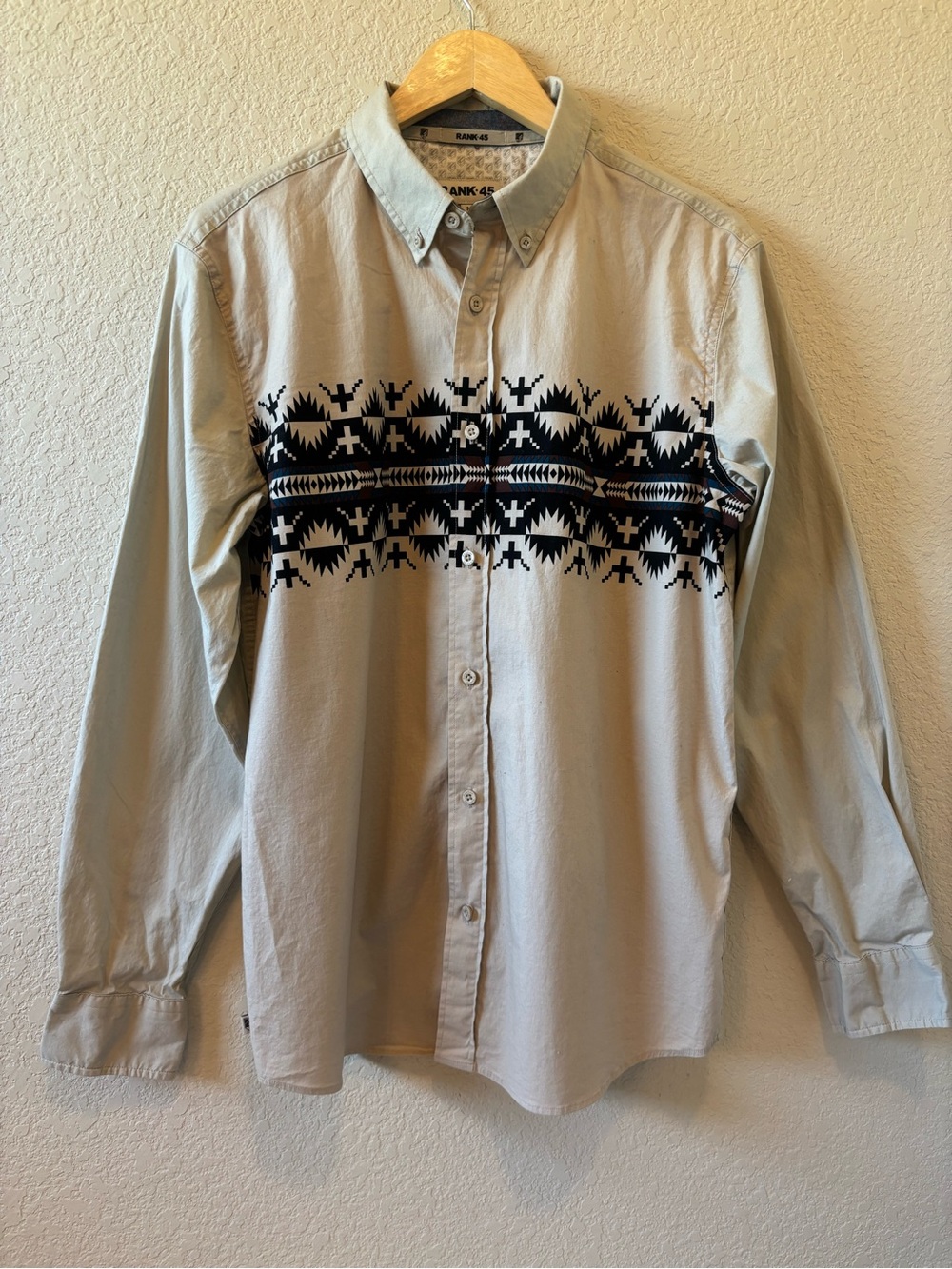 Rank-45 Beige Black Button-Up Western Shirt with Black Aztec Cross Design Mens M